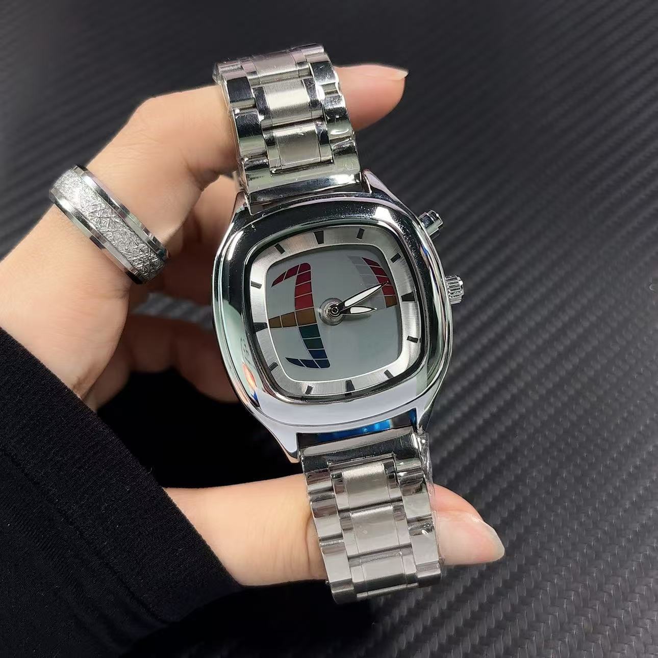 นาฬิกาข้อมือผู้ชายสไตล์เรโทรมิ - Vintage Digital Watch บทวิจารณ์และราคา
