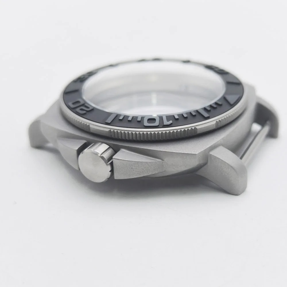 ตัวเรือนนาฬิกาดำน้ำแบบดัดแปลง  - Vintage Digital Watch บทวิจารณ์และราคา