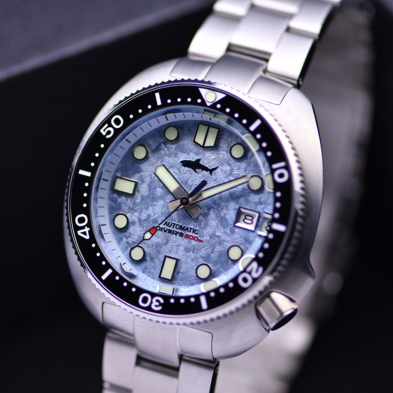 นาฬิกาลิมิเต็ดอิดิชั่นปี 2025  - Waterproof Diving Watch บทวิจารณ์และราคา